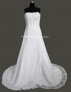 Superbe robe de mariée classique sans bretelle broderies dentelle satin jupe à volant