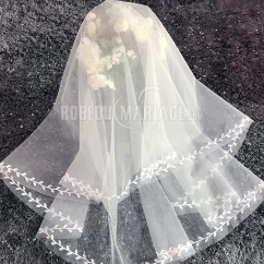 Voile blanc souple et charmant décoré des feuilles Voile pour la mariée