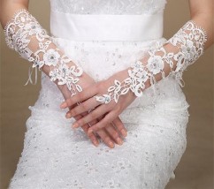 Gants de mariée avec laçage Gants en couleur crème 