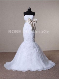 Robe de mariée moderne sirène sans bretelle organza applique