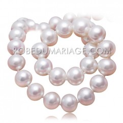 Collier de perles fines de culture d eau douce bijoux soirée mariage blanches prèsque rondes 