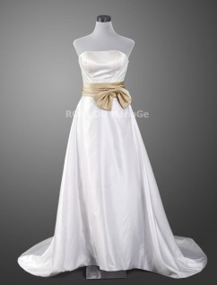 Simple robe de mariée classique noeud papillon sans bretelle satin traîne chapelle
