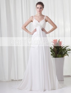A-ligne robe de mariée col en v chiffon applique traîne courte robe sur mesure