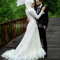 Robe de mariée musulmane sur mesure A LA MAIN avec une petite traîne