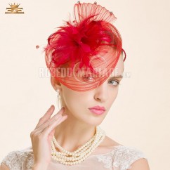Chapeau bibi rouge ornée des plumes avec serre-tête Chapeau femme élégant pas cher