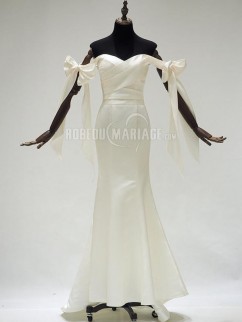 Robe de mariée fourreau sans bretelle robe élégante col en cœur robe à la main pas cher