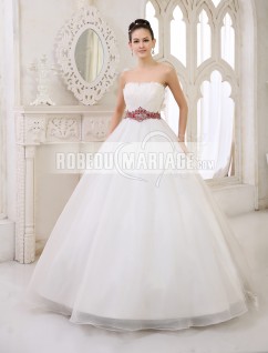 Robe de mariée en couleur robe princesse à la main avec ceinture en brodérie pas cher